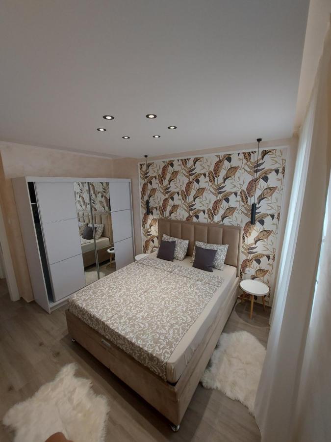 Kat Apartman Apartment Subotica Ngoại thất bức ảnh